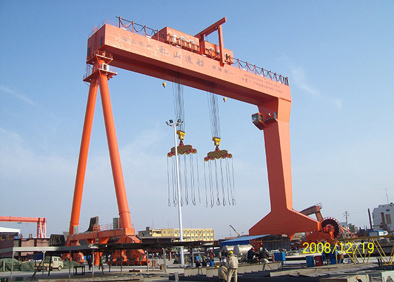Double Girder Port Gantry Crane For Dockyard Shipbuilding With Heavy Lifting Load