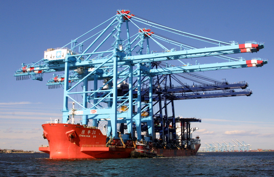 Port Quayside Container Crane , Ship To Shore Gantry Crane For Lifting Cargo