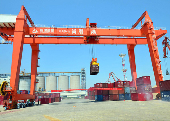 High Efficiency RMG 35 Ton Mobile Port Gantry Crane 35 Ton Under Spreader